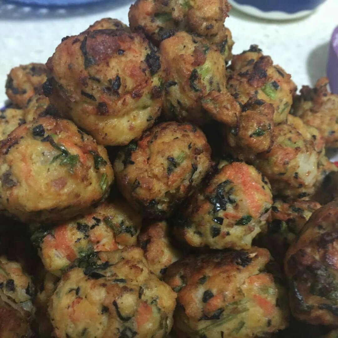 胡萝卜香菜素丸子