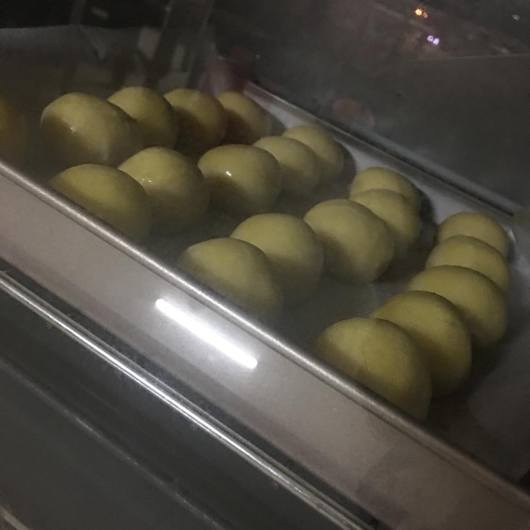 蛋黄酥