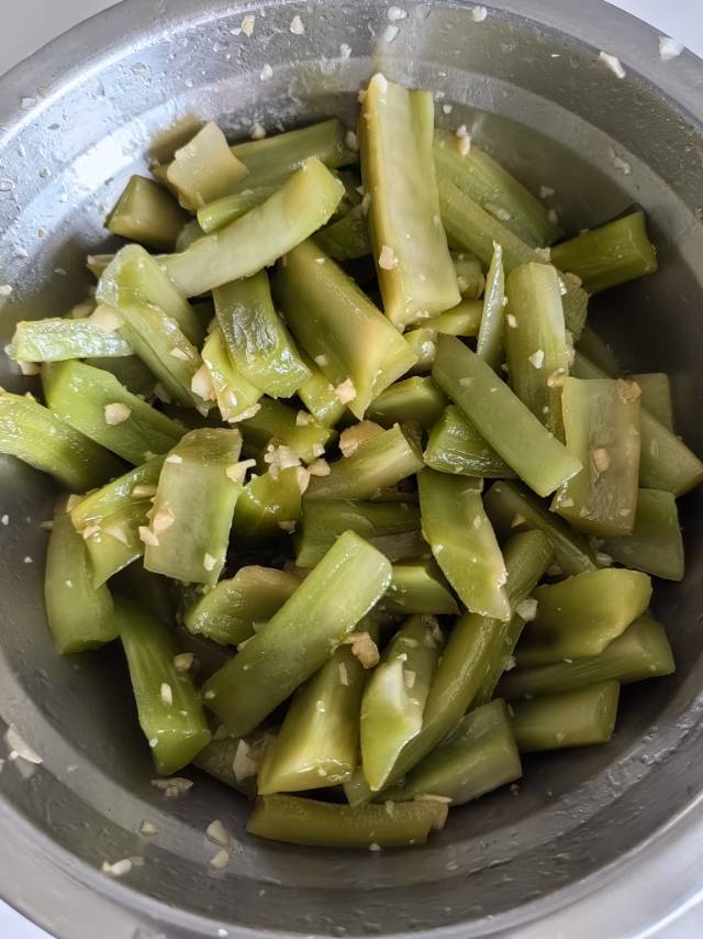 凉拌贡菜