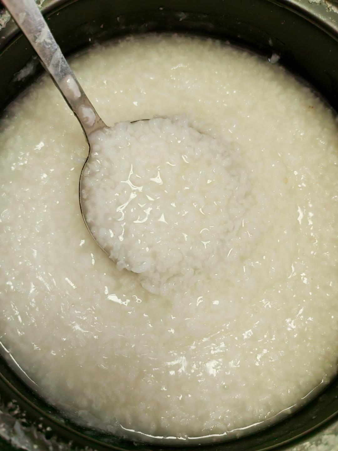 清白绵滑的白粥