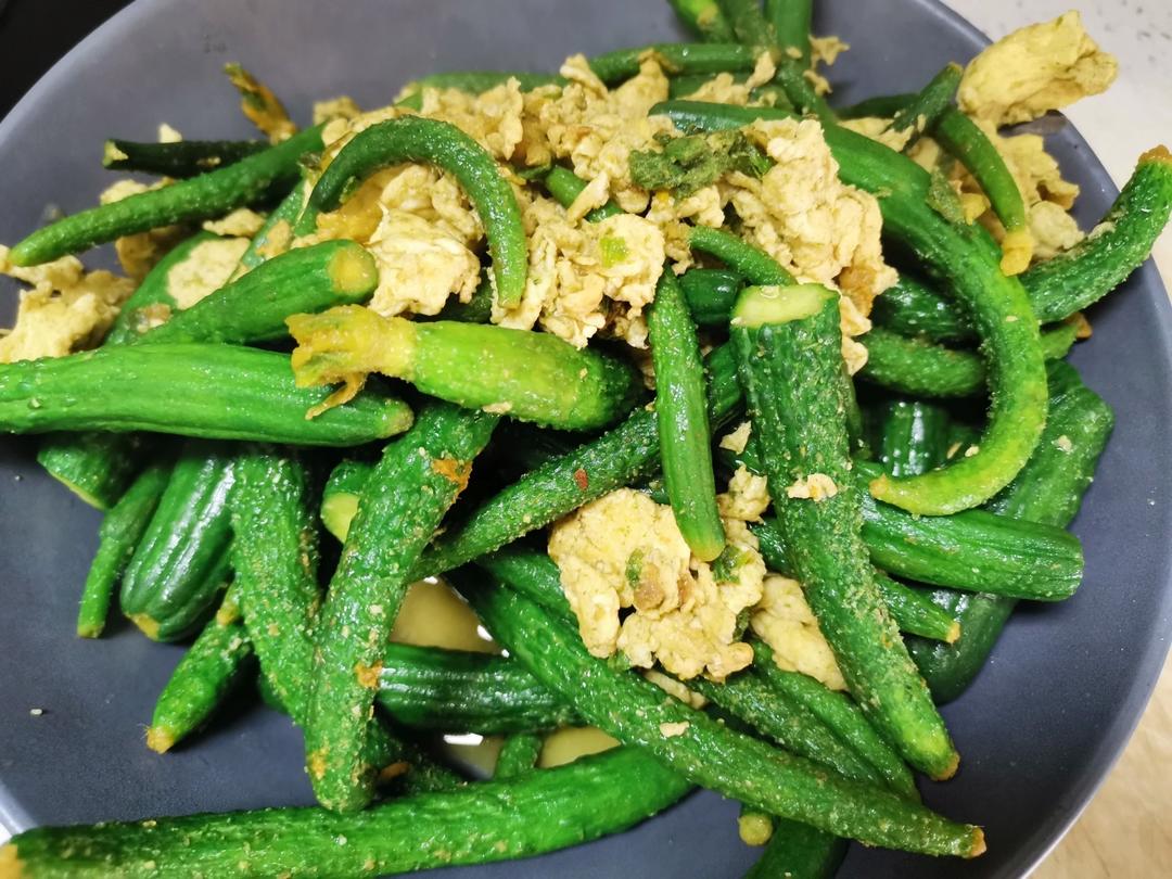 黄瓜花炒鸡蛋