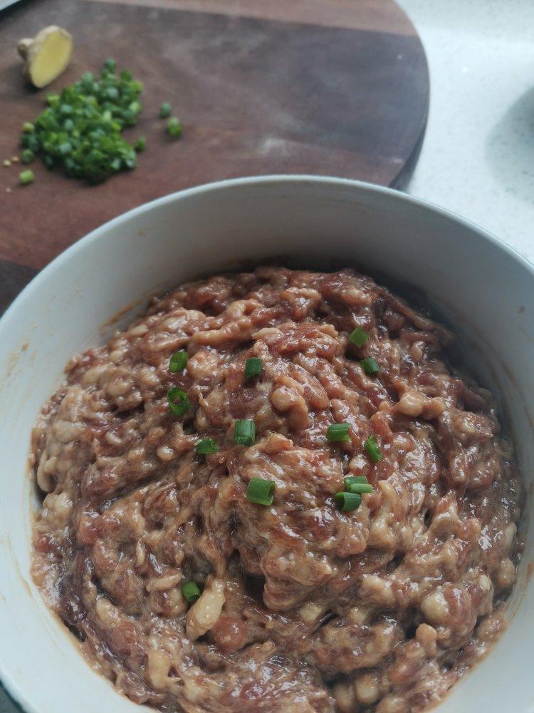 万能鲜肉馅的做法（饺子馅包子馅零失手通用）