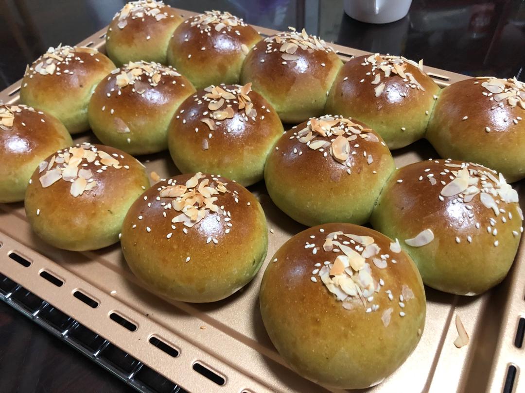 抹茶红豆麻薯小餐包