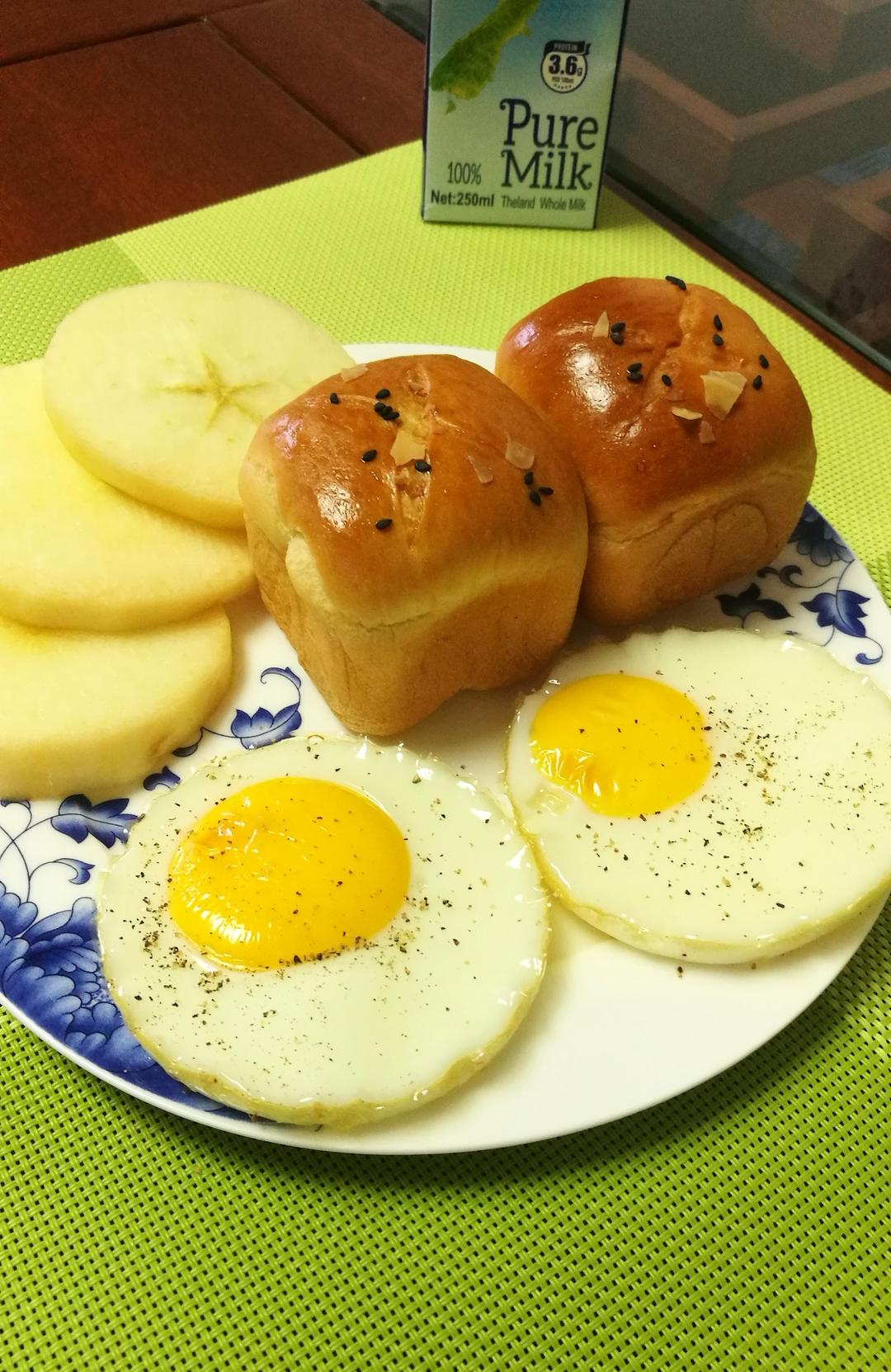 纯奶手撕吐司的做法 步骤1