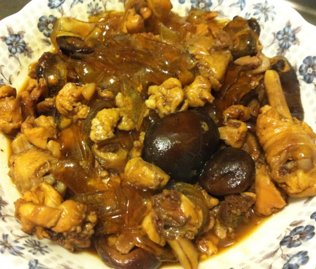 小鸡炖蘑菇