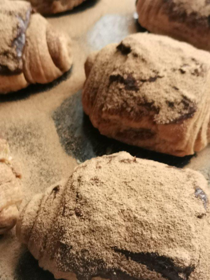脏脏包-可颂牛角包Chocolate Croissants