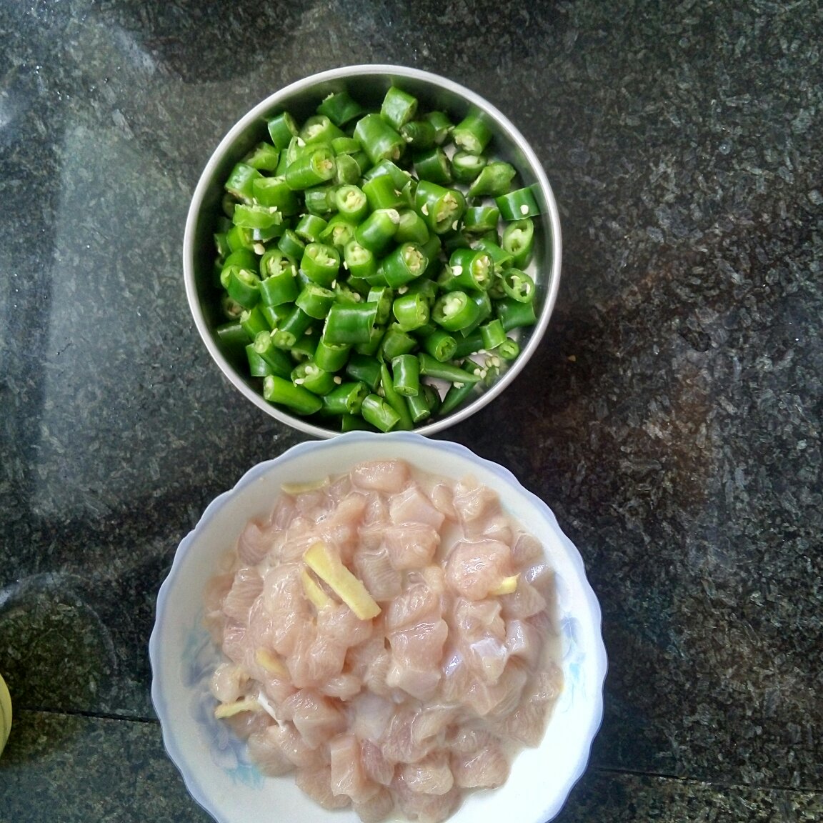 老丁的私房菜-尖椒鸡