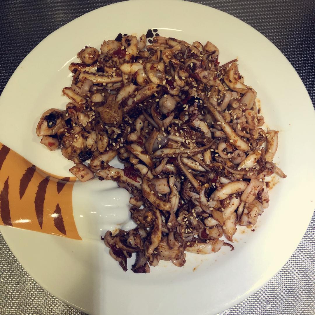 香辣鱿鱼须 赛过铁板的味道