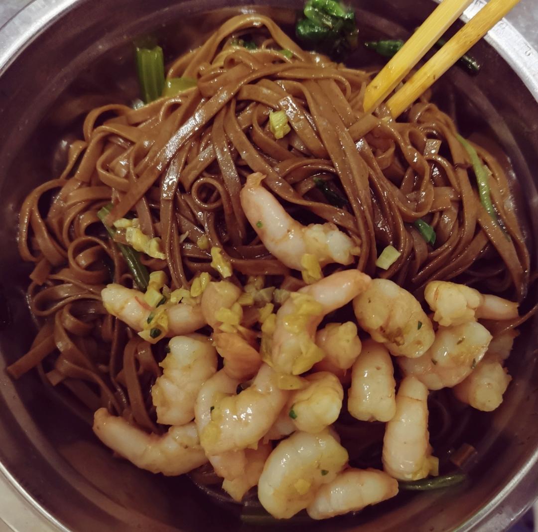 夏天一定要吃的🦐蒜香虾仁拌面🦐好吃到舔盘