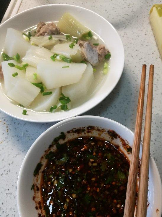 清炖排骨萝卜汤