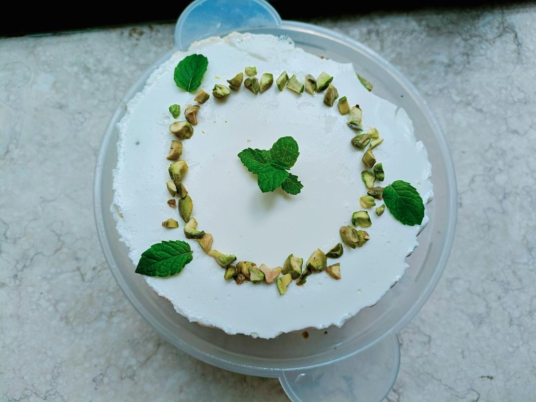 开心果巴斯克（酸奶慕斯）