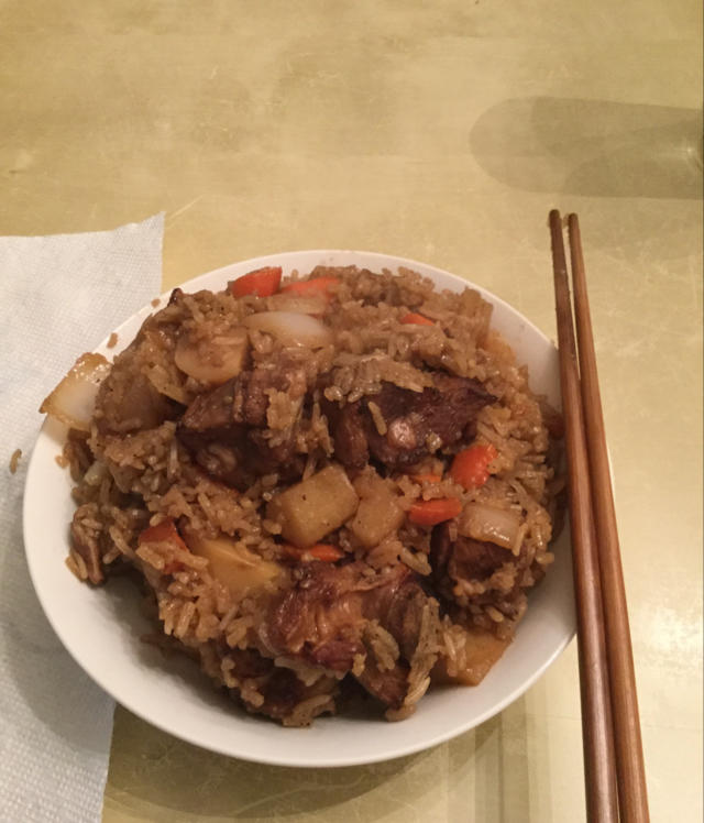 排骨土豆闷饭