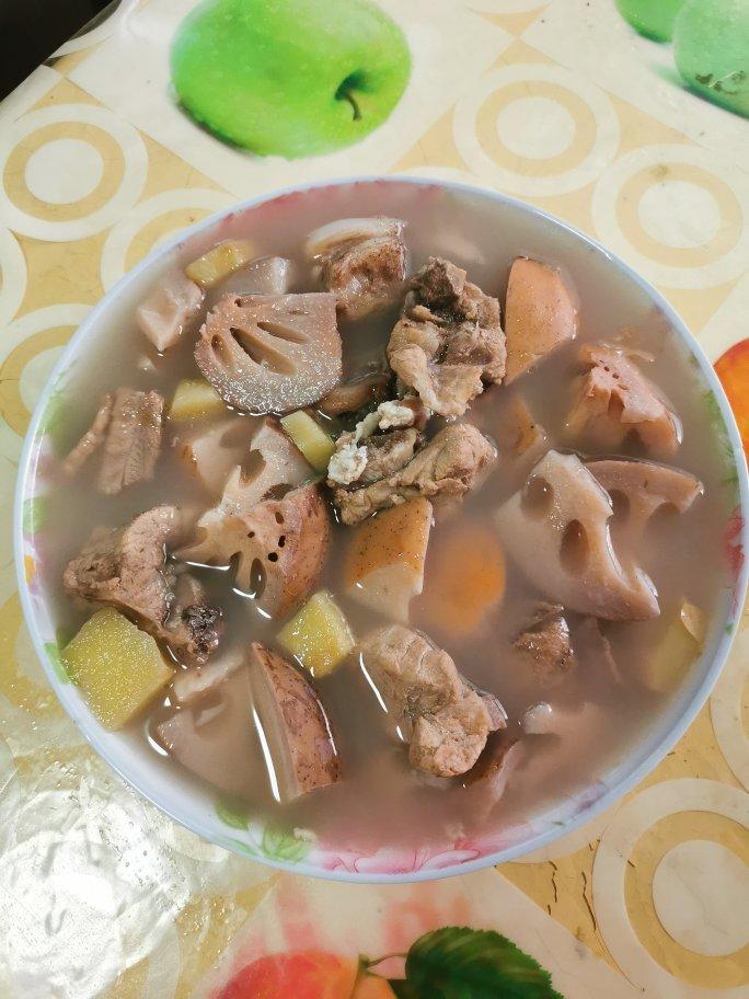 莲藕排骨汤