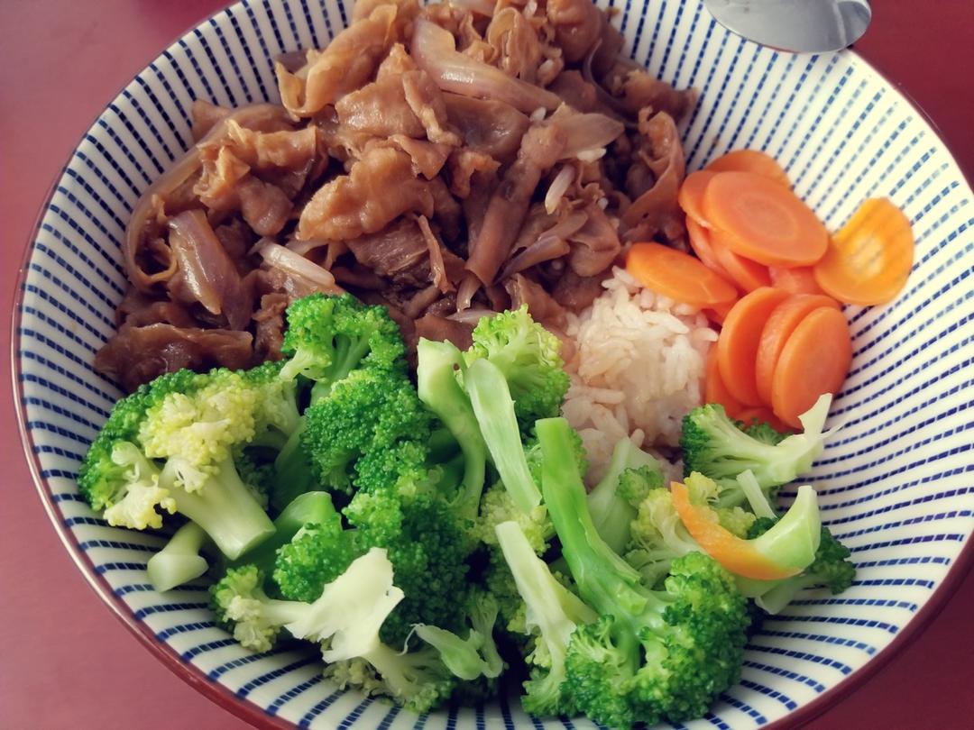 肥牛饭
