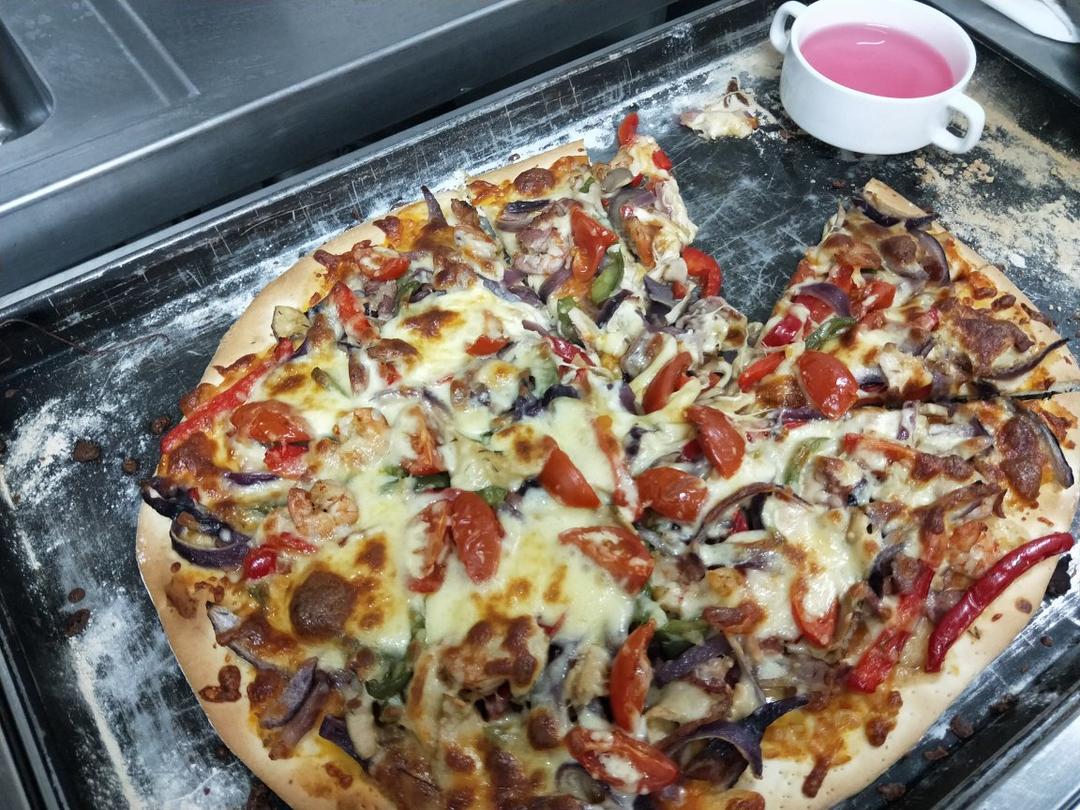 8寸纯手工什锦披萨