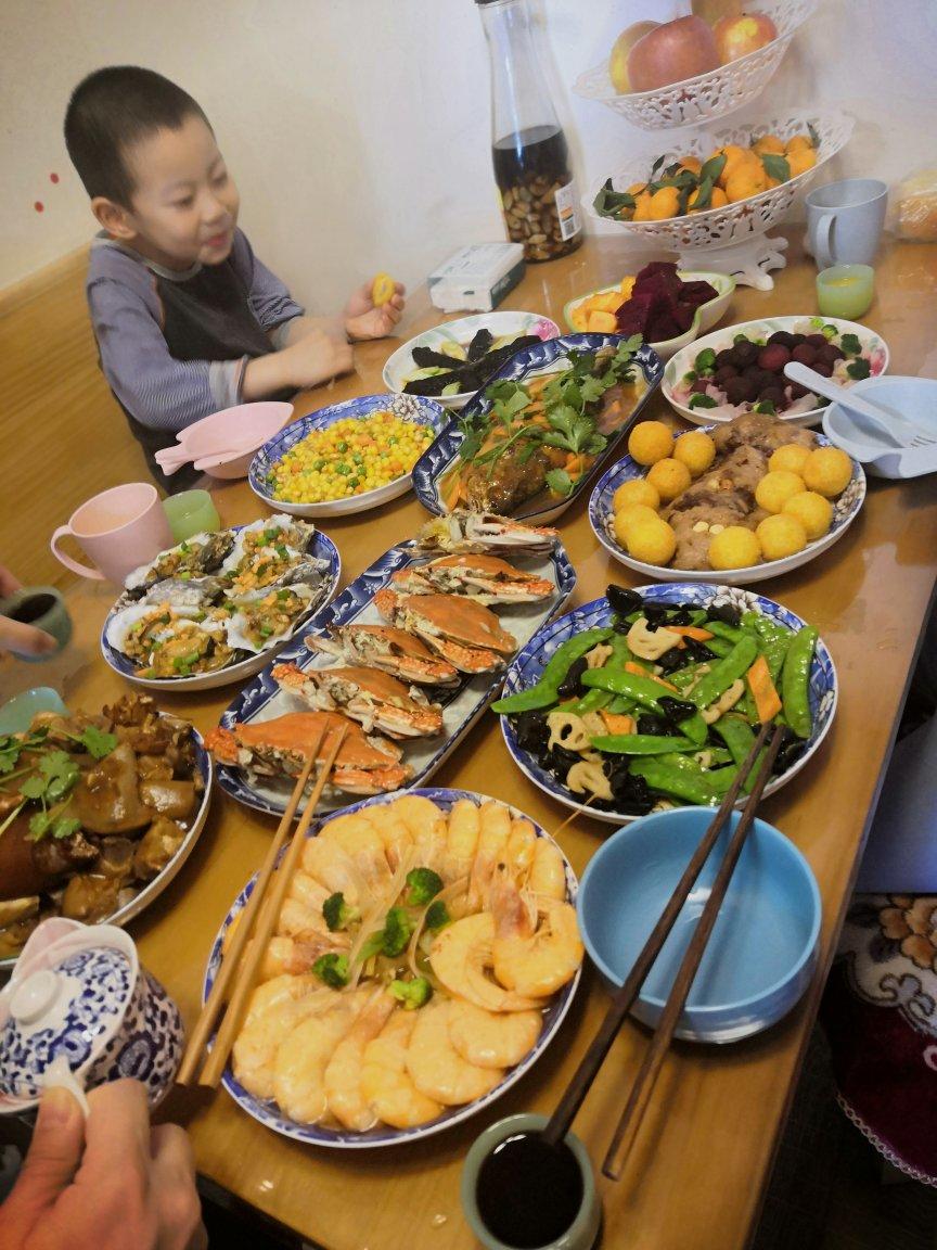 我的年夜饭，一个人做了一整天