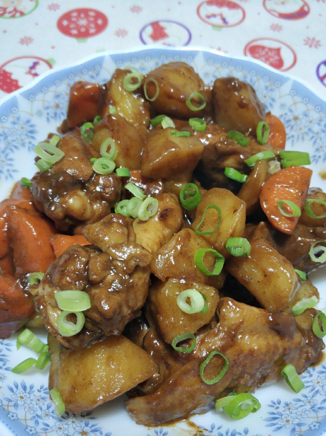 超入味的土豆焖鸡翅