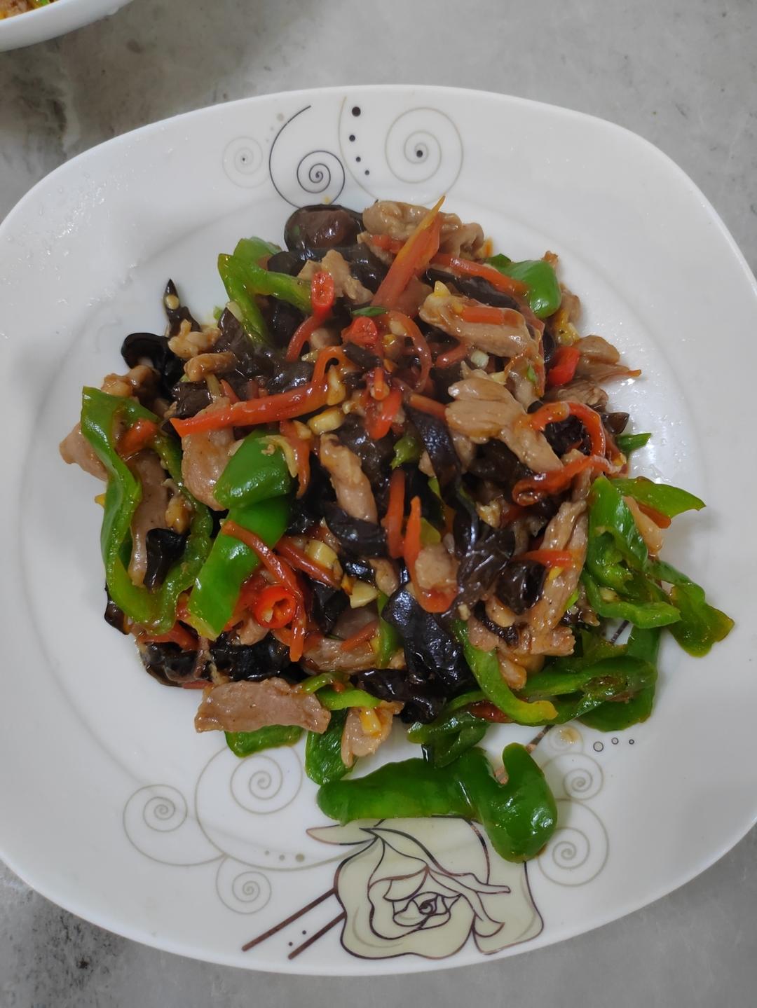 鱼香肉丝（家常菜）