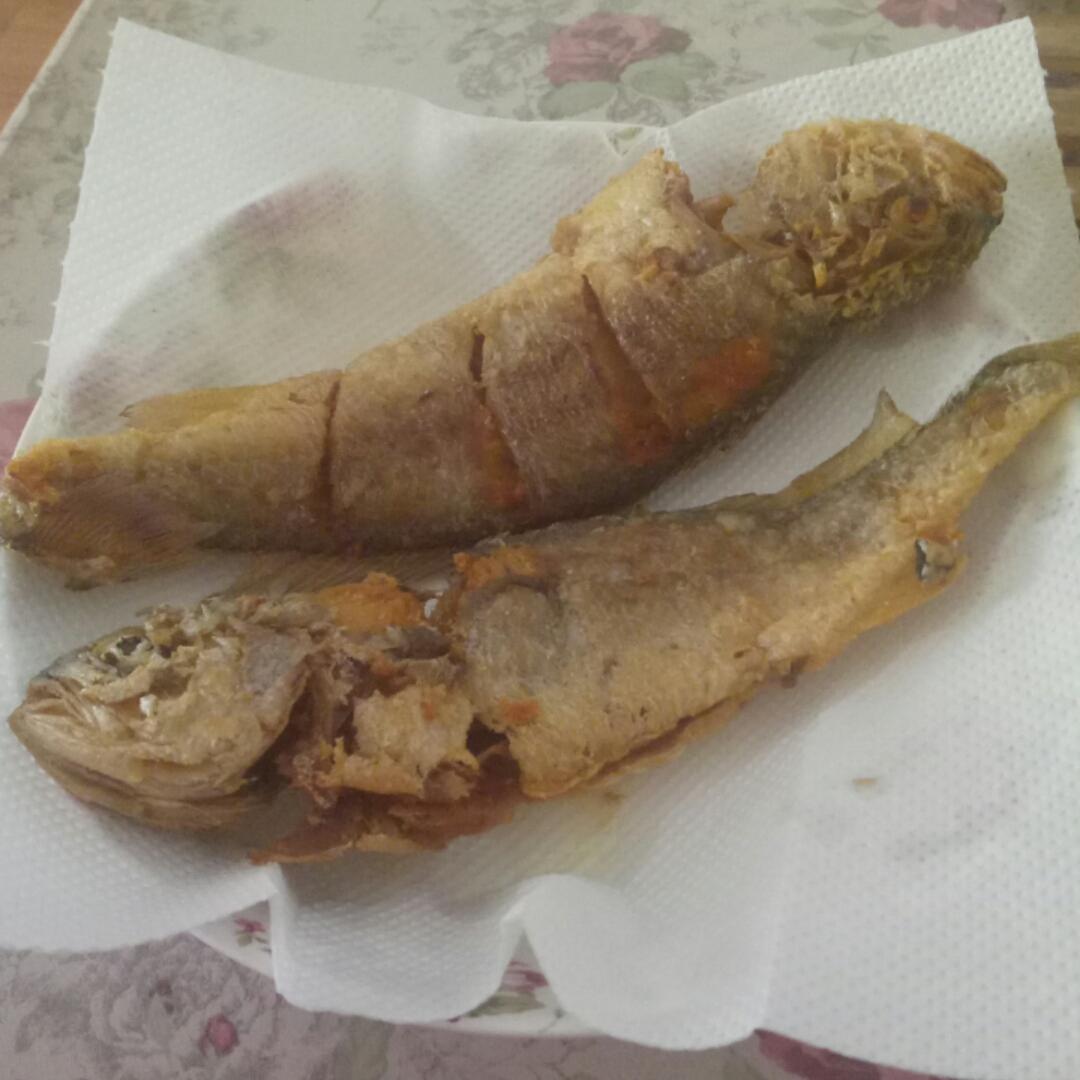 干煎黄花鱼