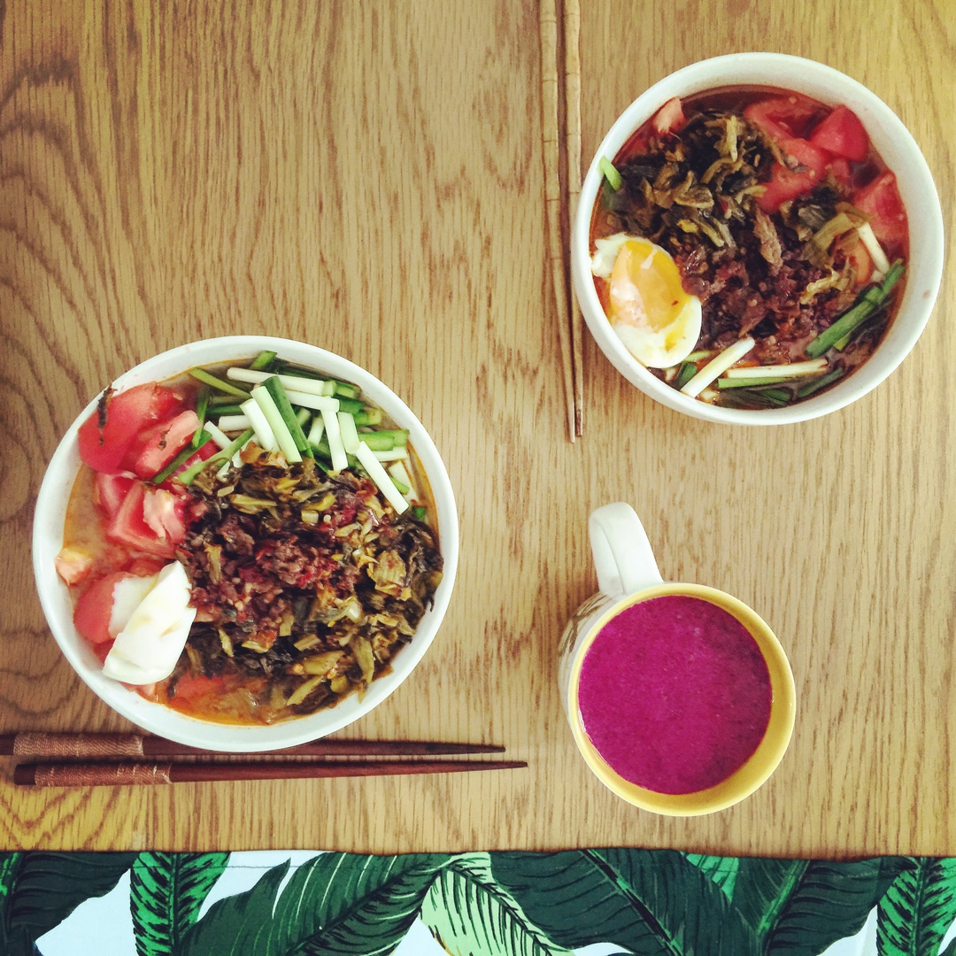 云南人都叫好的小锅米线