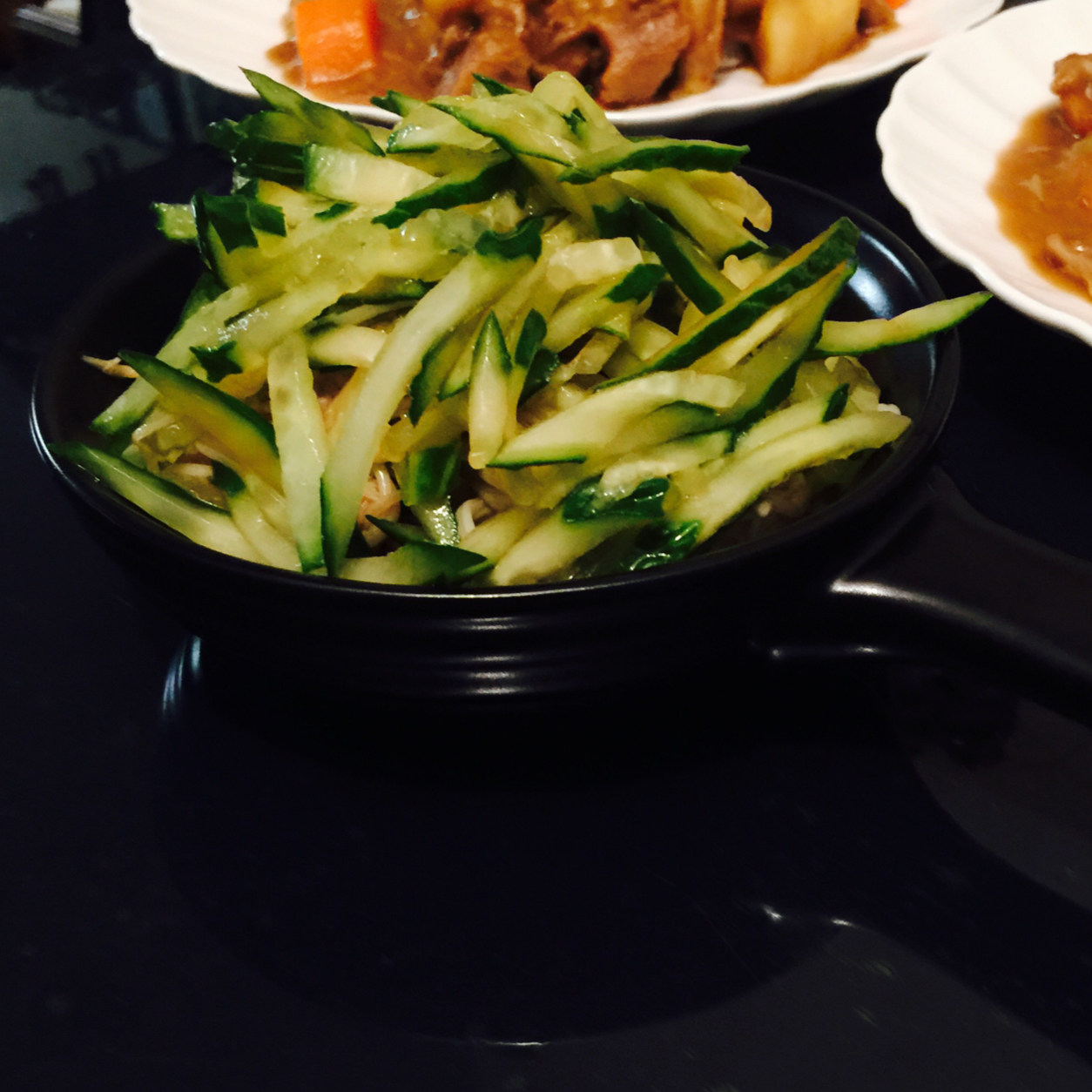 金针菇拌黄瓜