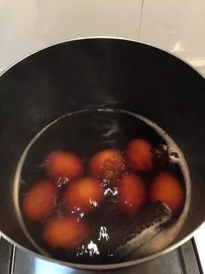 满屋飘香：五香茶叶蛋的做法 步骤10