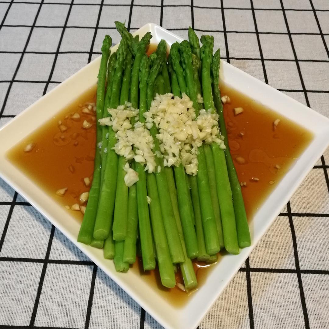 鲜味油淋芦笋