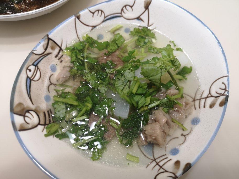 清汤萝卜牛腩