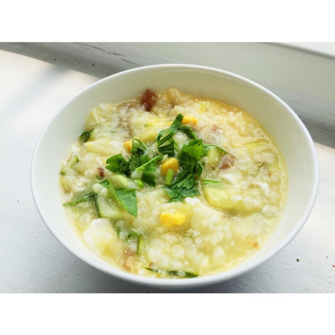 piggyzr做的香菇咸蛋粥.