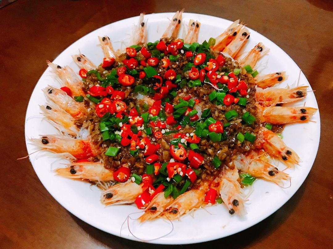 【蒜蓉粉丝蒸虾】