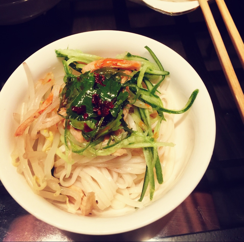 葱油鸡丝凉面