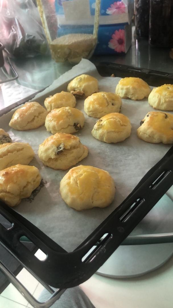 超级松软完美裂纹的司康-English scones