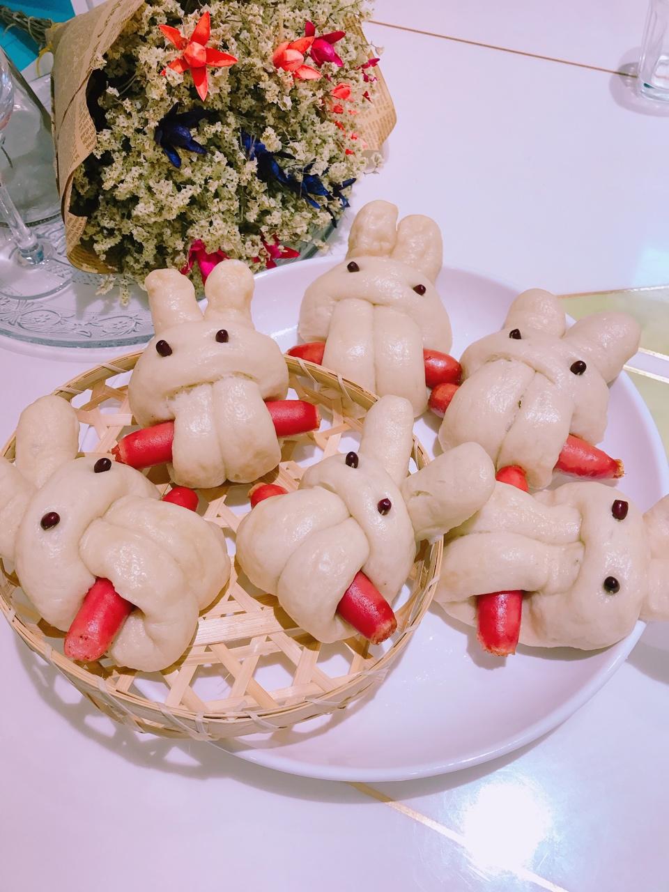 手机用户6377ilo9做的香肠兔子馒头卷