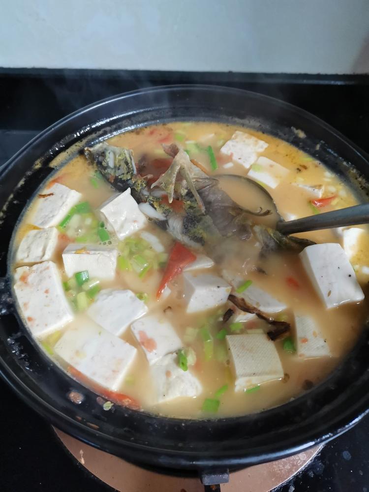黄骨鱼番茄豆腐汤