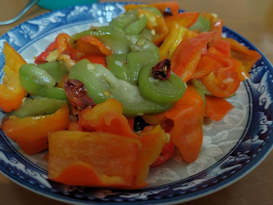 丝瓜炒红椒