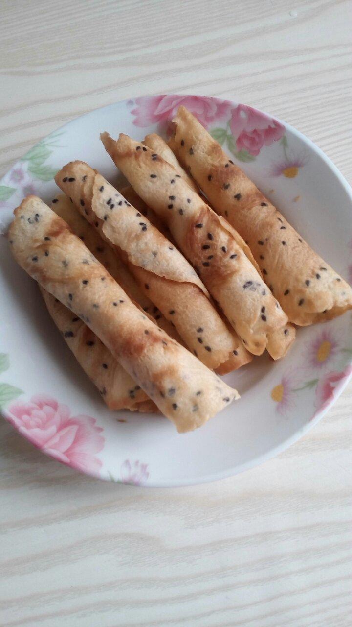 鸡蛋卷，平底锅就能做，酥到掉渣