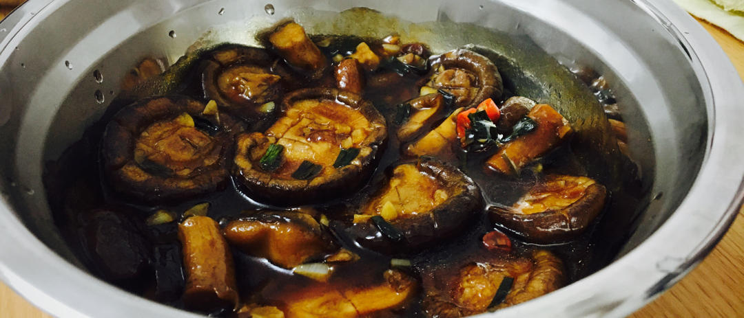 鲜嫩多汁，比鲍鱼还好吃红烧香菇