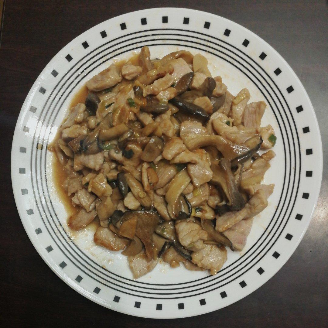 蘑菇炒肉