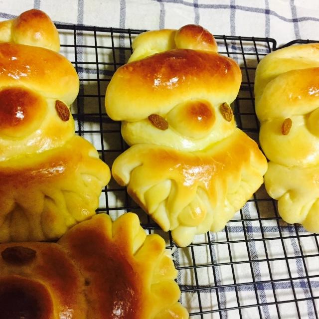 迷你圣诞老人面包