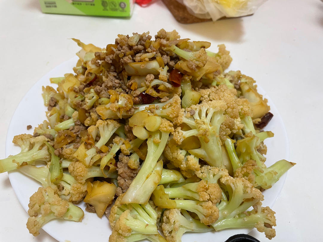 老丁的私房菜-干锅花菜