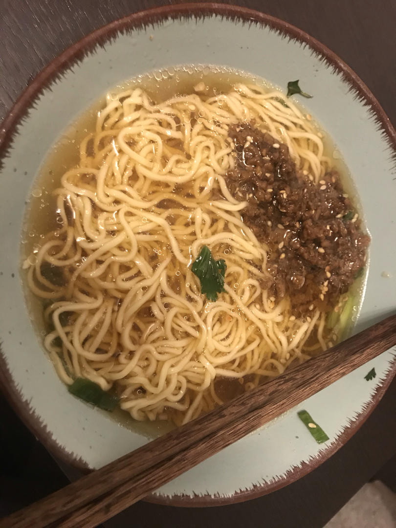 一碗热汤面