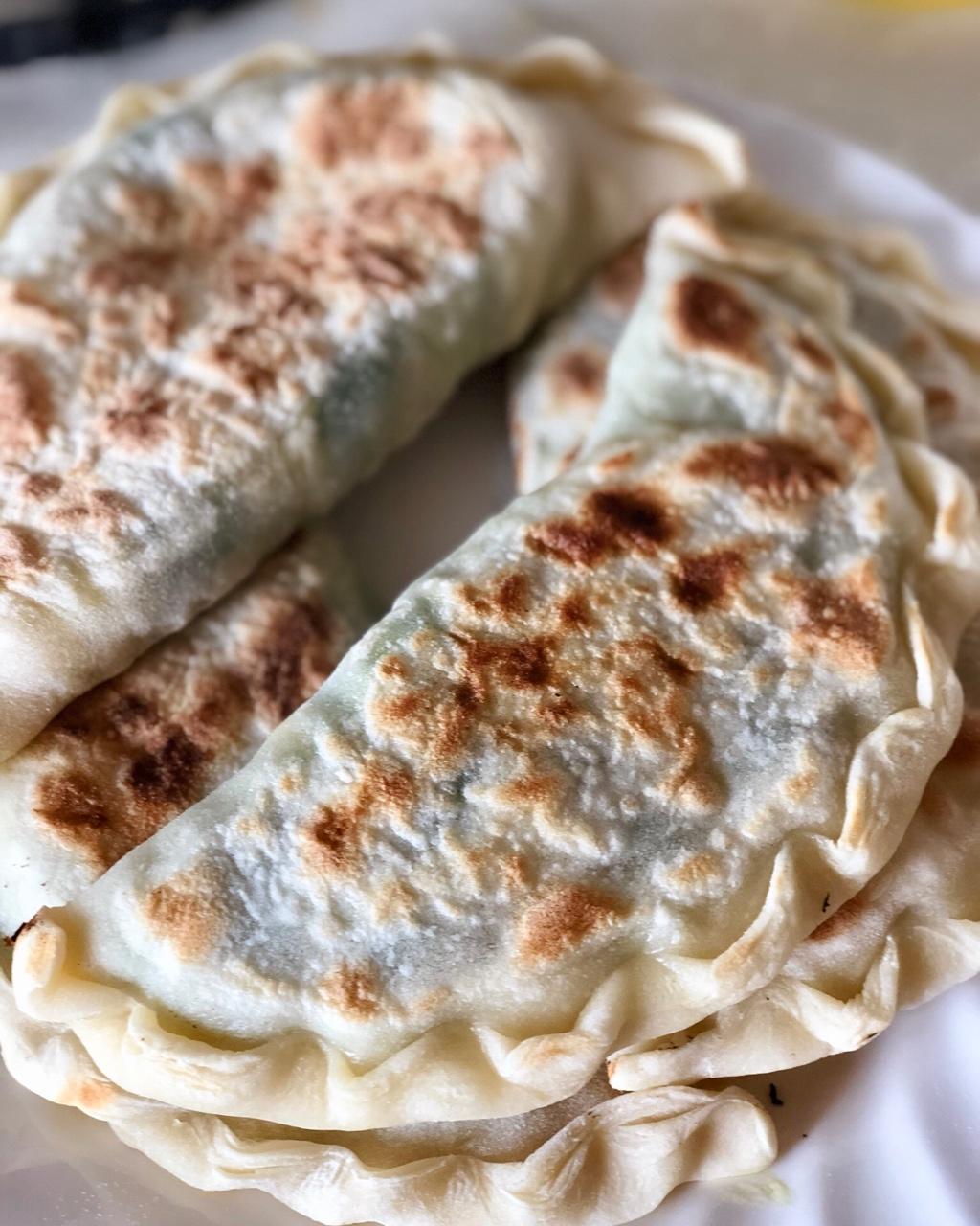 韭菜盒子 Chinese Leek and Egg Pasty