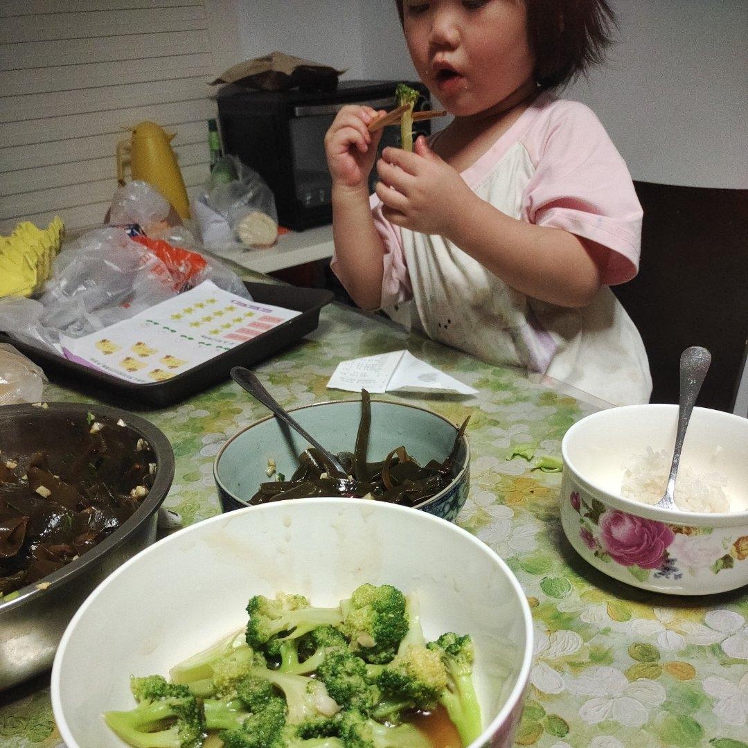 西兰花这样做真的很好吃！