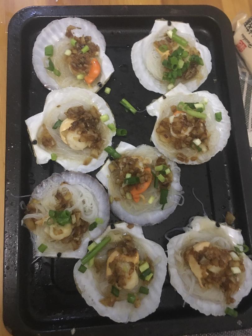 【视频】蒜蓉粉丝蒸扇贝