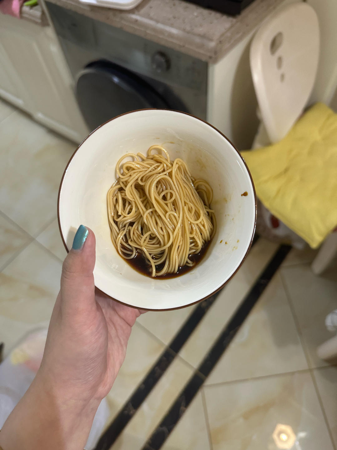 极简藤椒油凉面