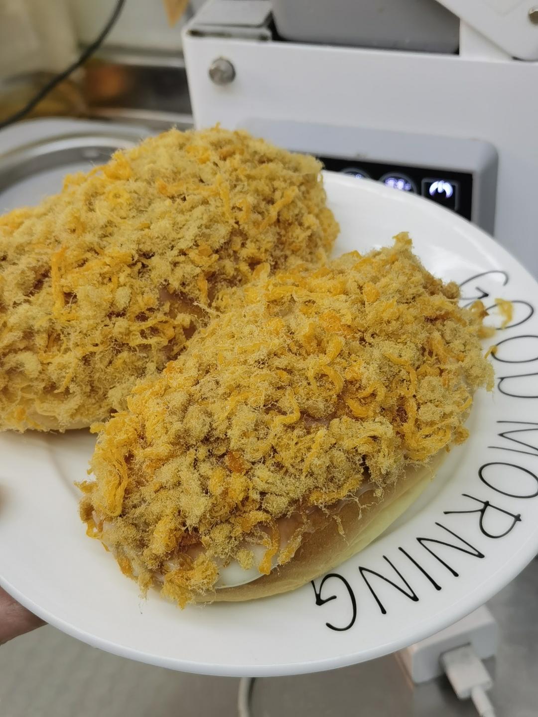 超拉丝奶香面包卷柔软小餐包