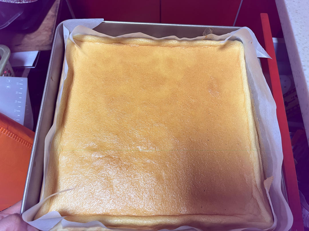 超详细的瑞士卷奶油蛋糕卷原味蛋糕卷的制作方法 饱满不掉皮不开裂（附模具换算方法）