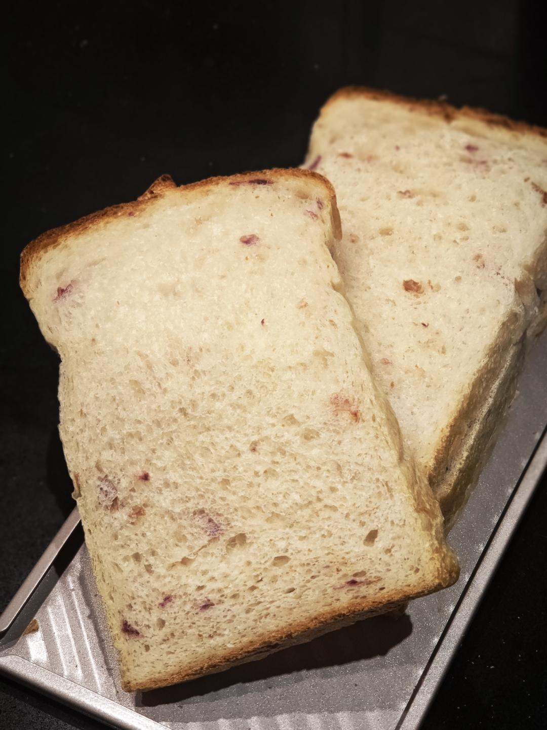 色与香同赋的玫瑰吐司