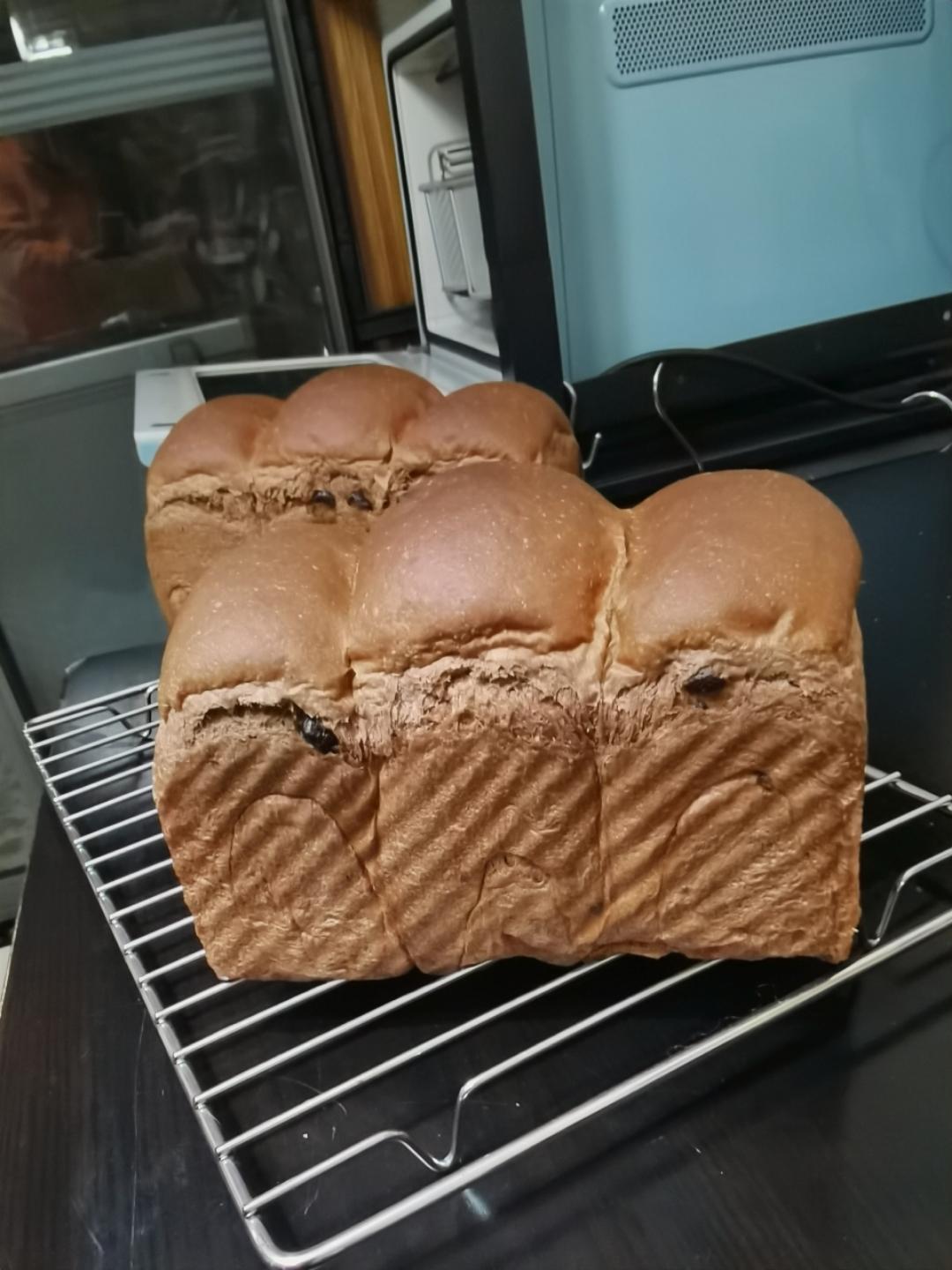 巨~巨好吃的巧克力奶油吐司