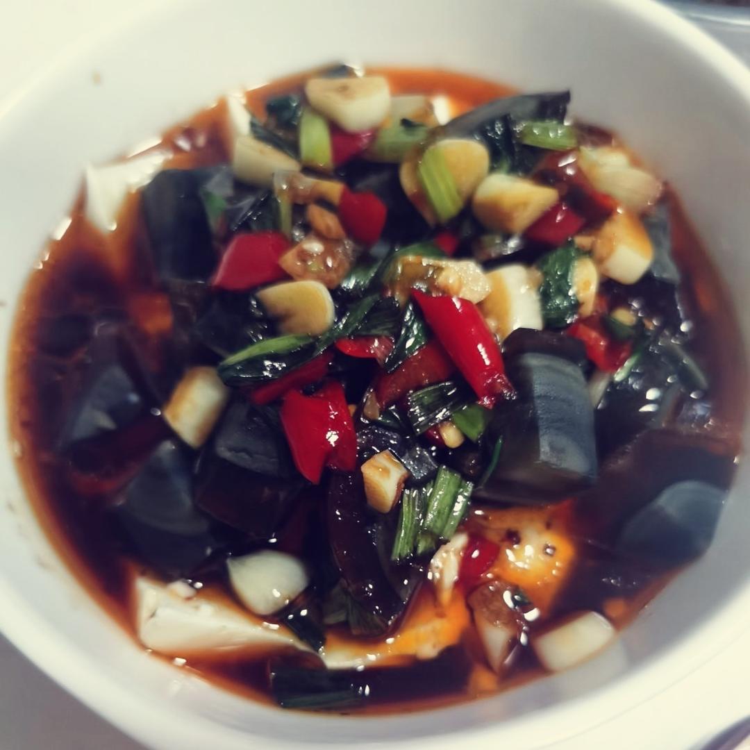 皮蛋拌豆腐（从这道菜说起，如何拌出好吃的凉拌菜）